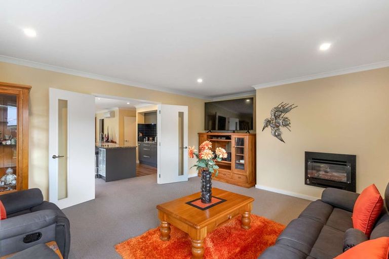 Photo of property in 5 Woodlaw Crescent, Prebbleton, 7604