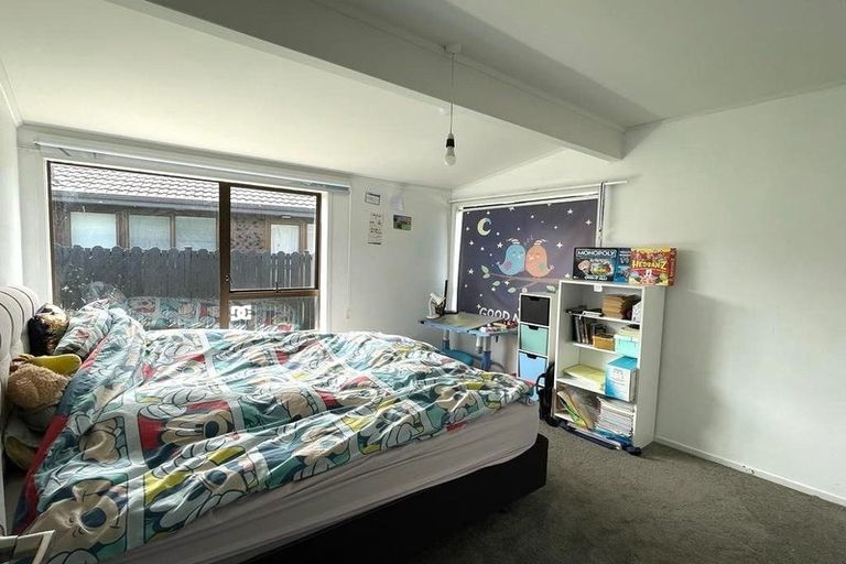 Photo of property in 287 Bucklands Beach Road, Bucklands Beach, Auckland, 2012