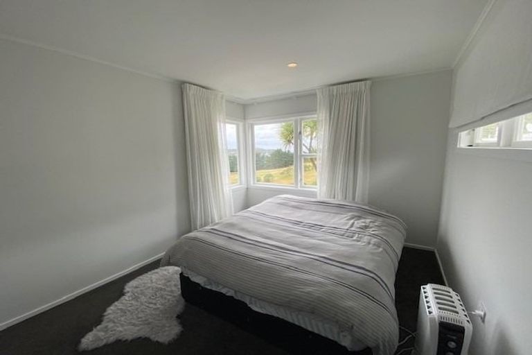 Photo of property in 25 Breton Grove, Kingston, Wellington, 6021