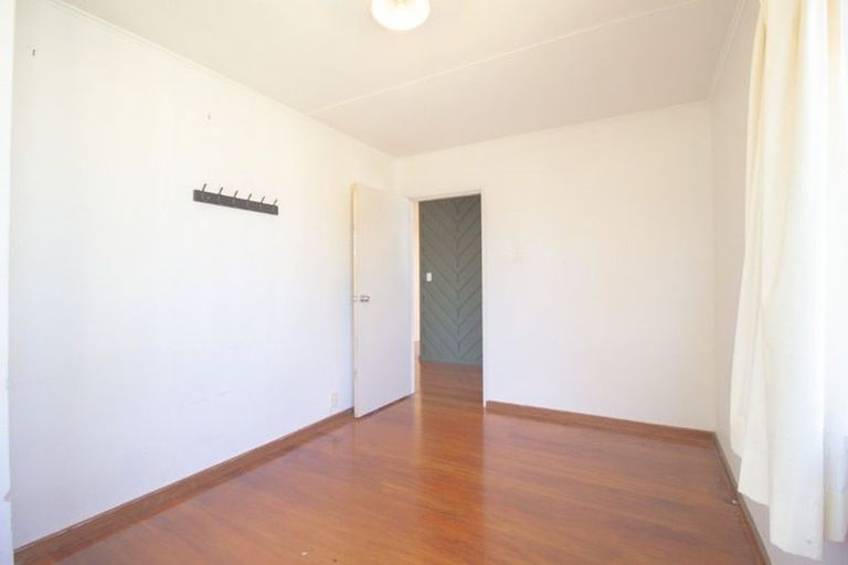 Photo of property in 11 Ramwall Place, Weymouth, Auckland, 2103