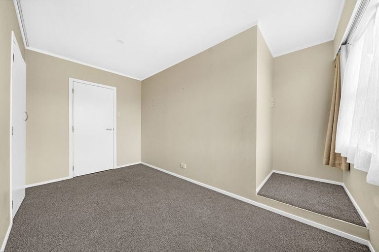 Photo of property in 68 Beechdale Crescent, Pakuranga Heights, Auckland, 2010
