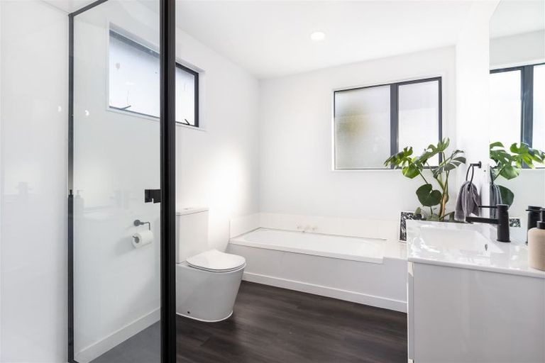 Photo of property in 87a Mclauchlan Street, Springlands, Blenheim, 7201