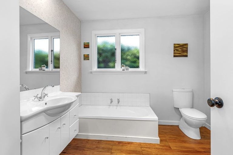 Photo of property in 7 Torquay Place, Bryndwr, Christchurch, 8053