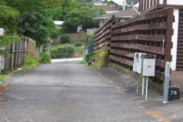 Photo of property in 1/15 Contessa Drive, Glenfield, Auckland, 0629