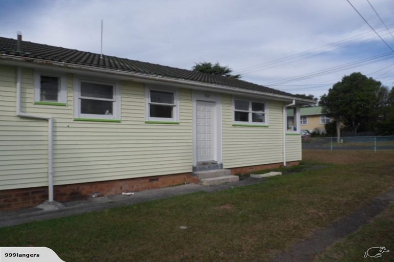 Photo of property in 54 Glen Marine Parade, Glendene, Auckland, 0602