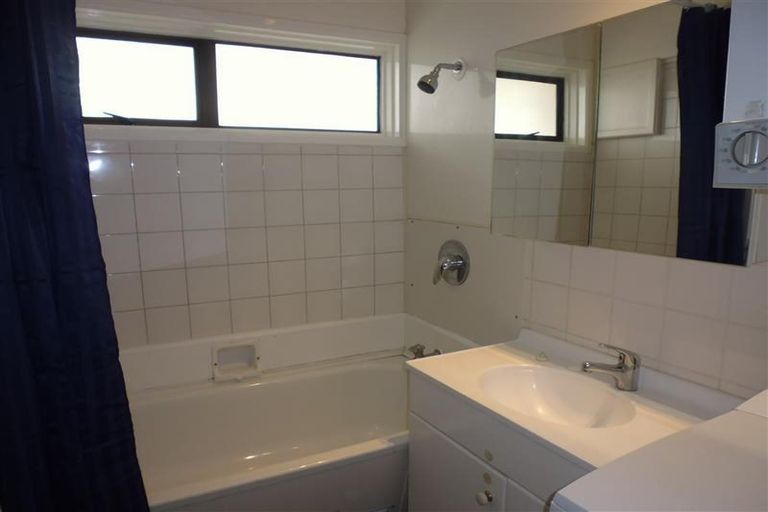 Photo of property in 14/4 Claremont Grove, Mount Victoria, Wellington, 6011