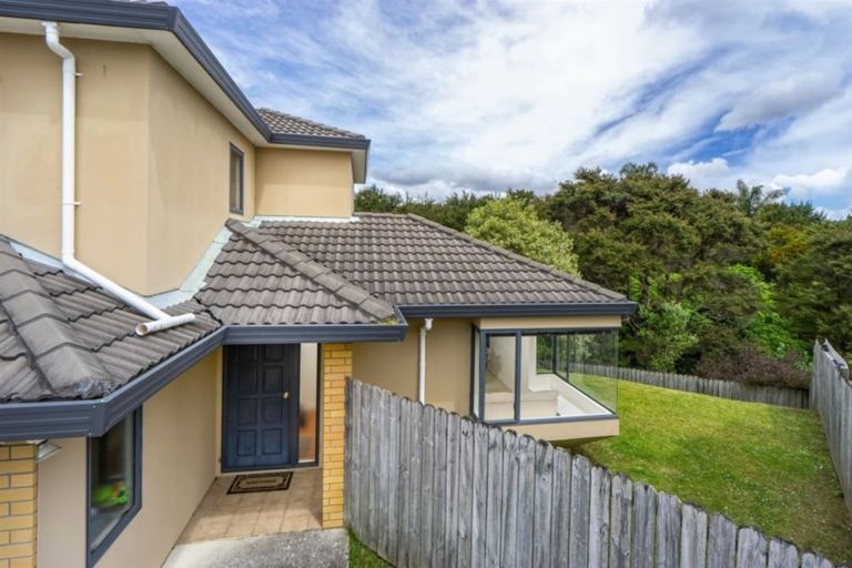 Photo of property in 3/4 Harkin Close, Albany, Auckland, 0632