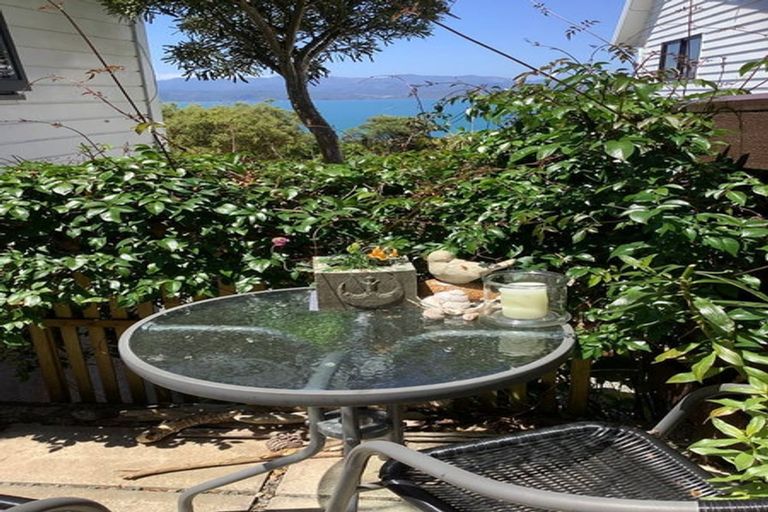 Photo of property in 72 Lohia Street, Khandallah, Wellington, 6035