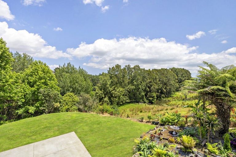 Photo of property in 43 Ohiwa Road, Papakura, 2582