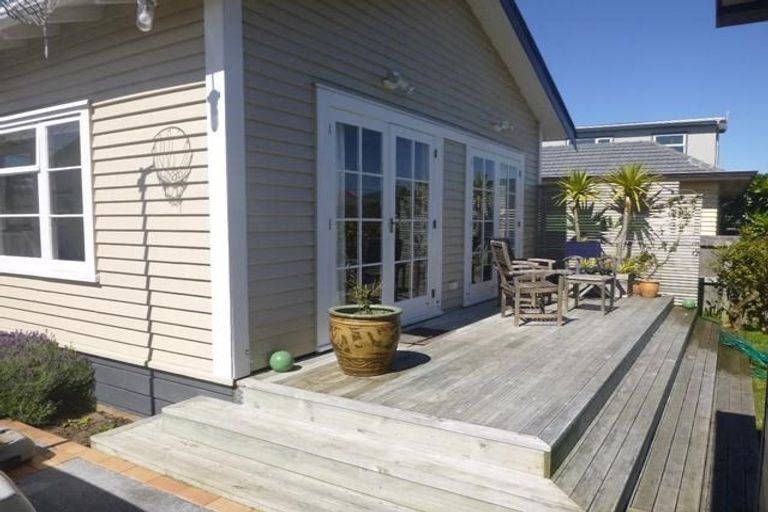 Photo of property in 73 William Street, Petone, Lower Hutt, 5012