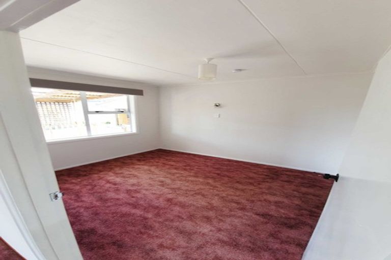 Photo of property in 24 Beach Road, Glenbrook, Waiuku, 2681