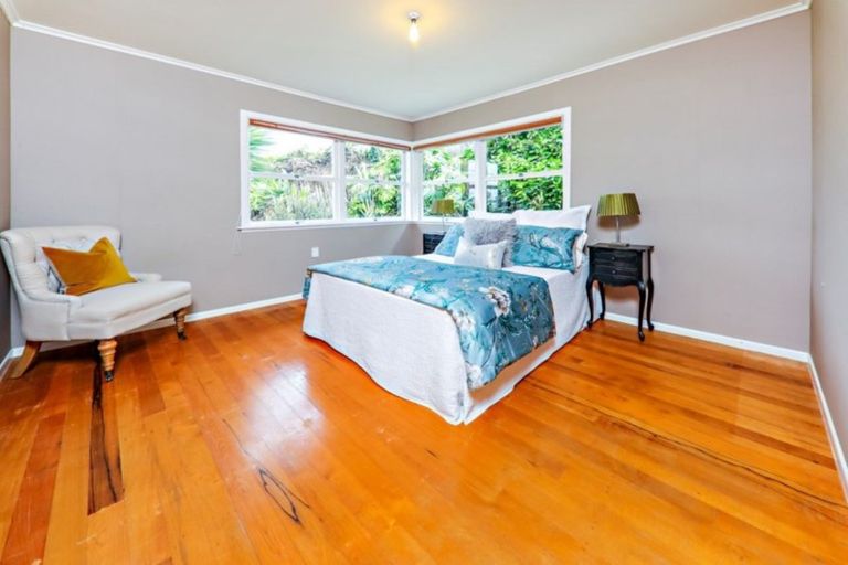 Photo of property in 42 Gordon Avenue, Milford, Auckland, 0620