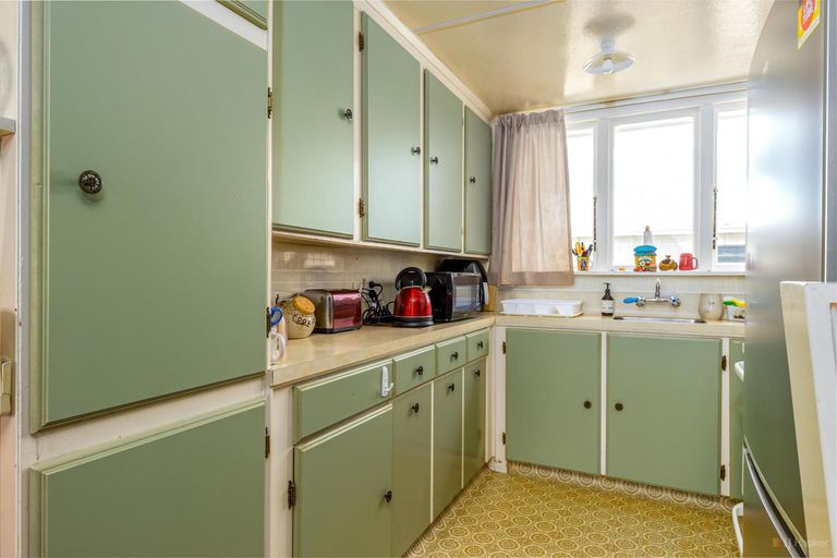 Photo of property in 52 Opie Street, Waimate, 7924