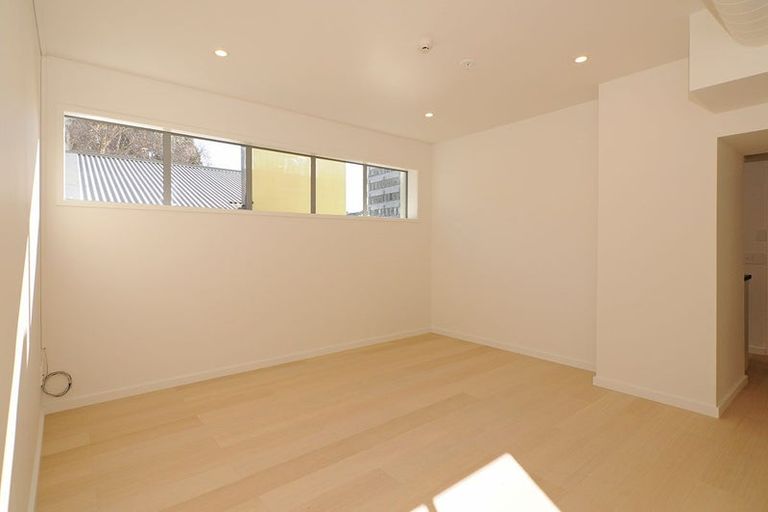 Photo of property in Quantum On Thorndon Quay, 3/163e Thorndon Quay, Pipitea, Wellington, 6011