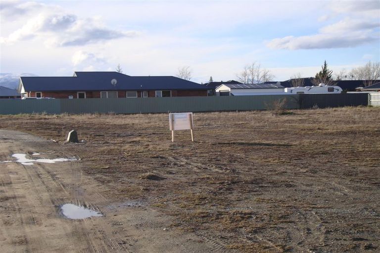 Photo of property in 13 Unwin Place, Twizel, 7901