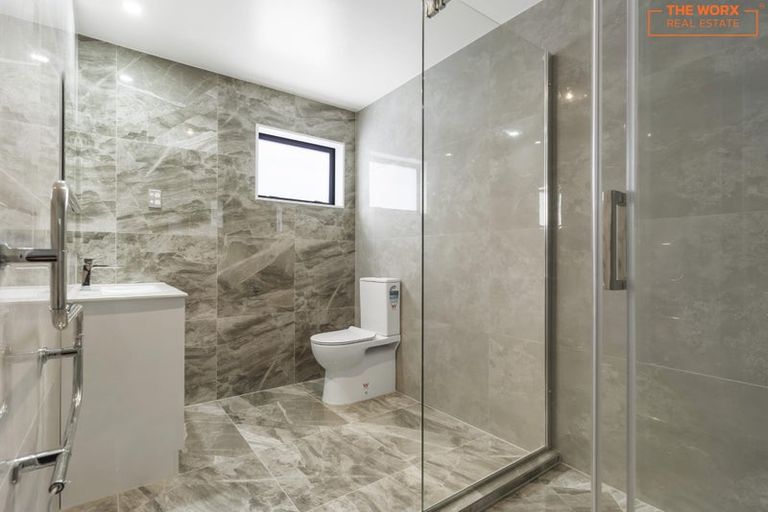 Photo of property in 10b Mervan Street, Mangere East, Auckland, 2024