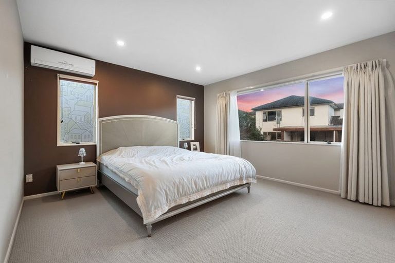 Photo of property in 8 Cuthill Close, Albany, Auckland, 0632