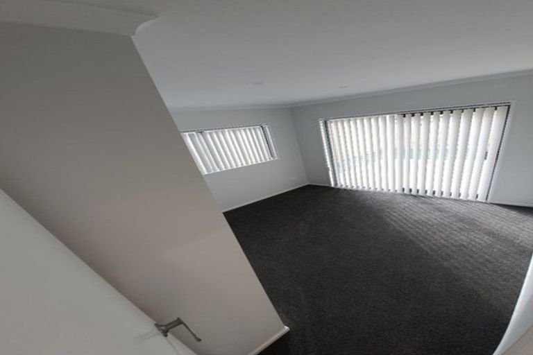 Photo of property in 61d Wellington Street, Pukekohe, 2120