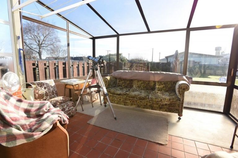 Photo of property in 32 Mary Street, Winton, 9720