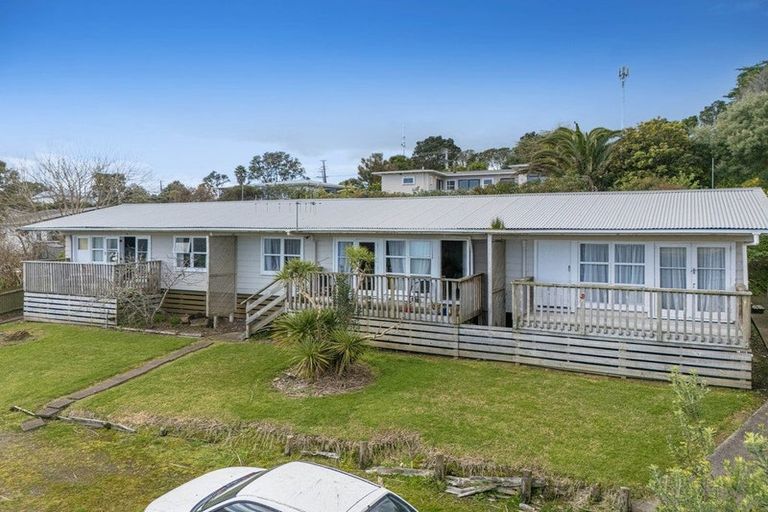Photo of property in 2 Kaipara Crescent, Helensville, 0800