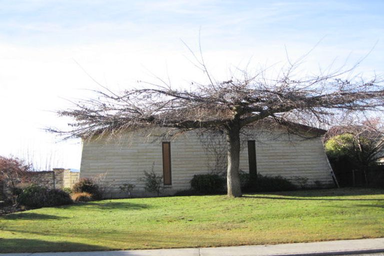 Photo of property in 36 Sargood Drive, Wanaka, 9305