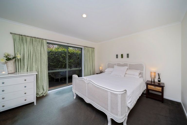 Photo of property in 26 Carthew Street, Okato, 4335