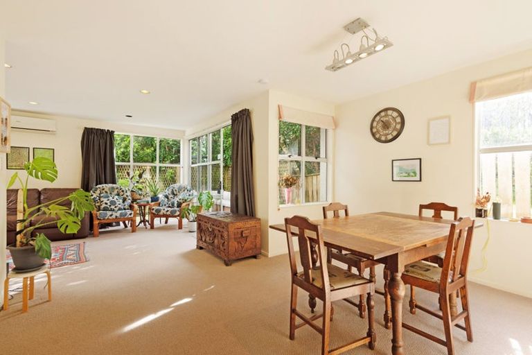 Photo of property in 16 Plymouth Street, Karori, Wellington, 6012