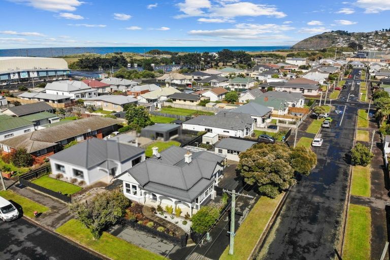 Photo of property in 18 Freyberg Street, Saint Kilda, Dunedin, 9012