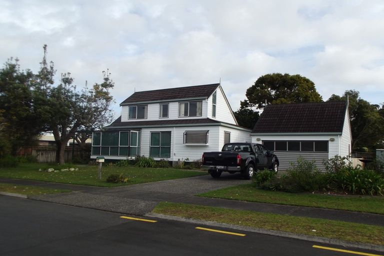 Photo of property in 2 Maygrove Drive, Orewa, 0931