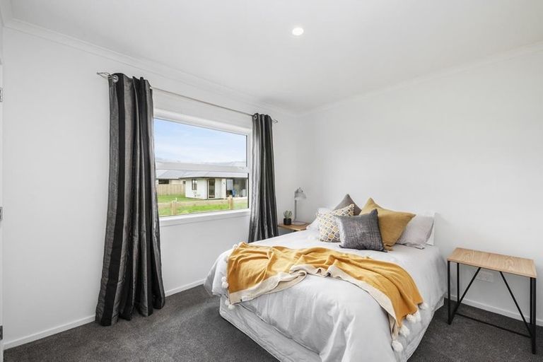 Photo of property in 13 Kahikatea Drive, Kinloch, Taupo, 3377