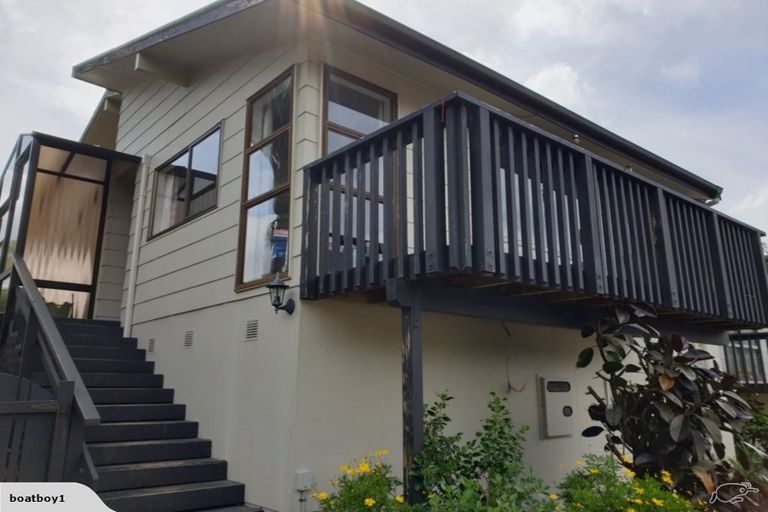 Photo of property in 1/22 John Downs Drive, Browns Bay, Auckland, 0630