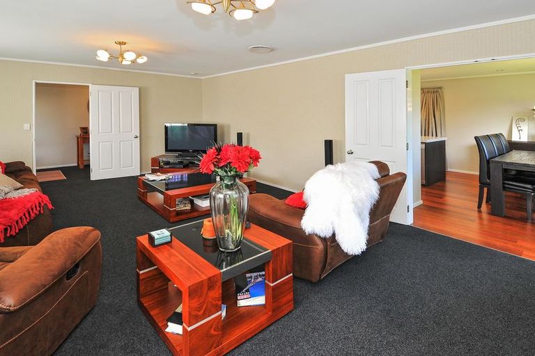 Photo of property in 3 Glenross Drive, Wattle Downs, Auckland, 2103