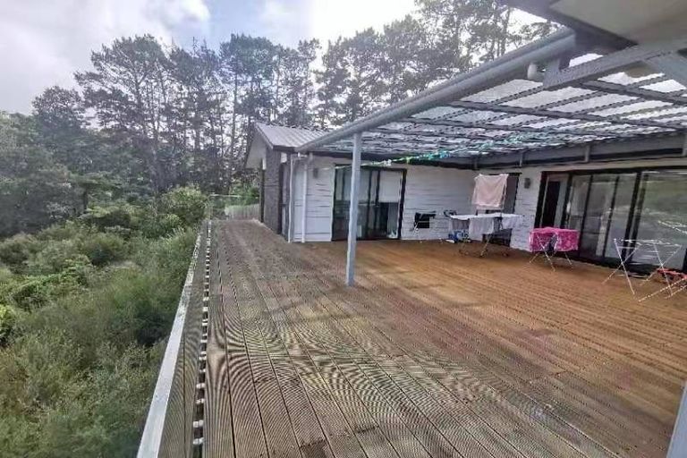 Photo of property in 7 Kaimai Avenue, Massey, Auckland, 0614