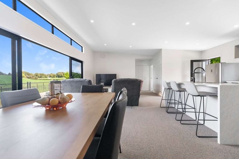 Photo of property in 50 Tawhero Street, Mamaku, 3020