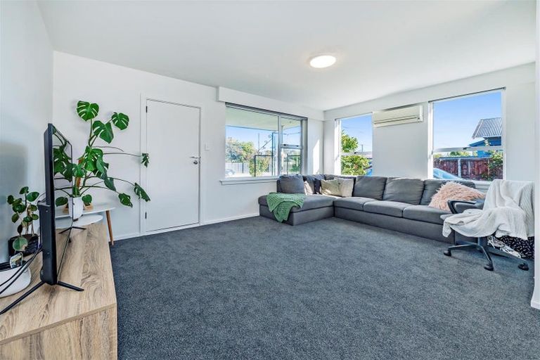 Photo of property in 1/172 Bowhill Road, New Brighton, Christchurch, 8083