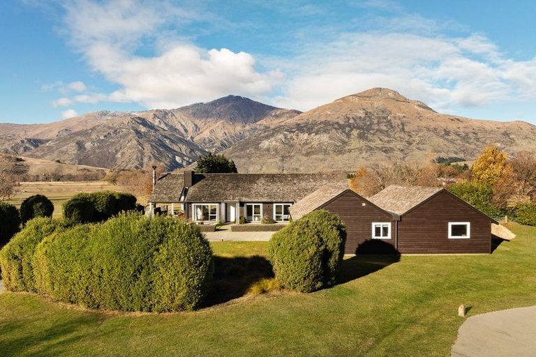 Photo of property in 24 Marshall Avenue, Lake Hayes, Queenstown, 9371