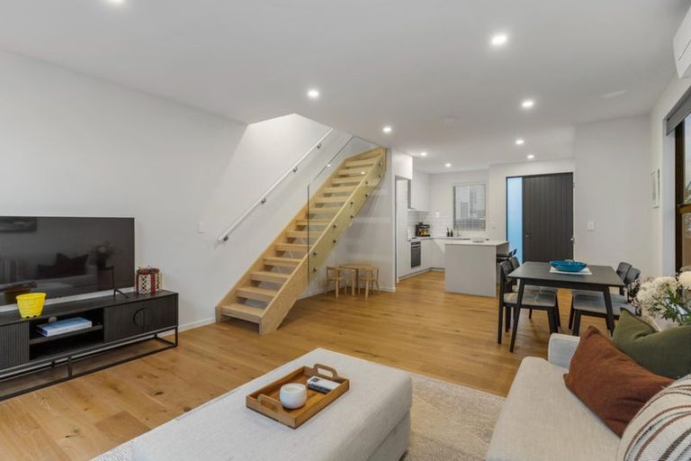 Photo of property in 6/82 East Coast Road, Milford, Auckland, 0620