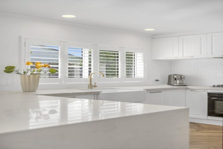 Photo of property in 3 Covina Place, Somerville, Auckland, 2014