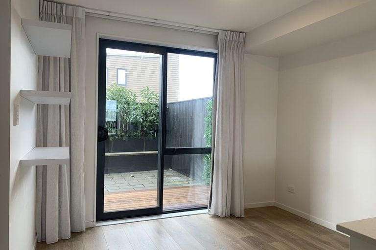 Photo of property in 152 Squadron Drive, Hobsonville, Auckland, 0616