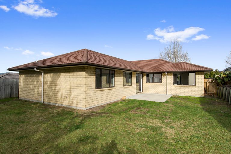 Photo of property in 84 Fairfax Crescent, Pyes Pa, Tauranga, 3112