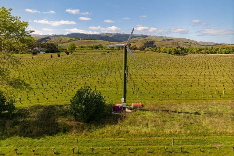 Photo of property in 35 Brighton Street, Island Bay, Wellington, 6023