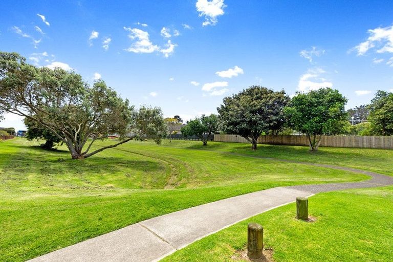 Photo of property in 4 Palm Court, Mount Maunganui, 3116