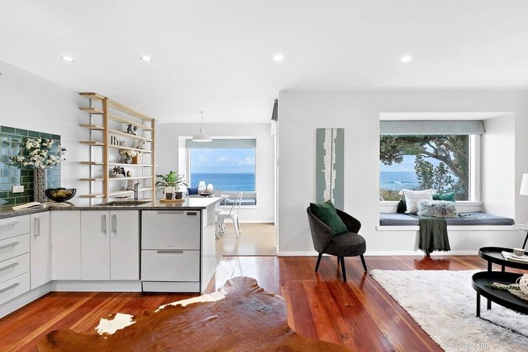 Photo of property in 191 Severn Street, Island Bay, Wellington, 6023