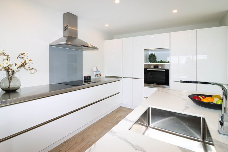 Photo of property in 28 Feist Street, Carterton, 5713