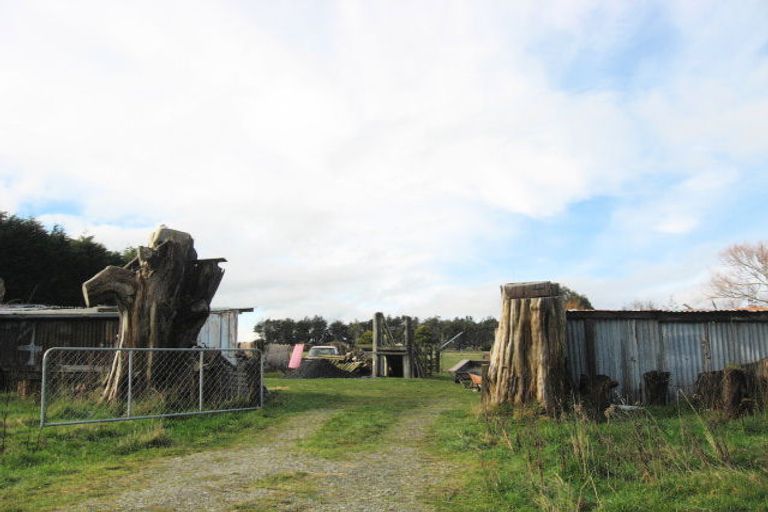 Photo of property in 11 Derby Street, Woodend, Invercargill, 9877