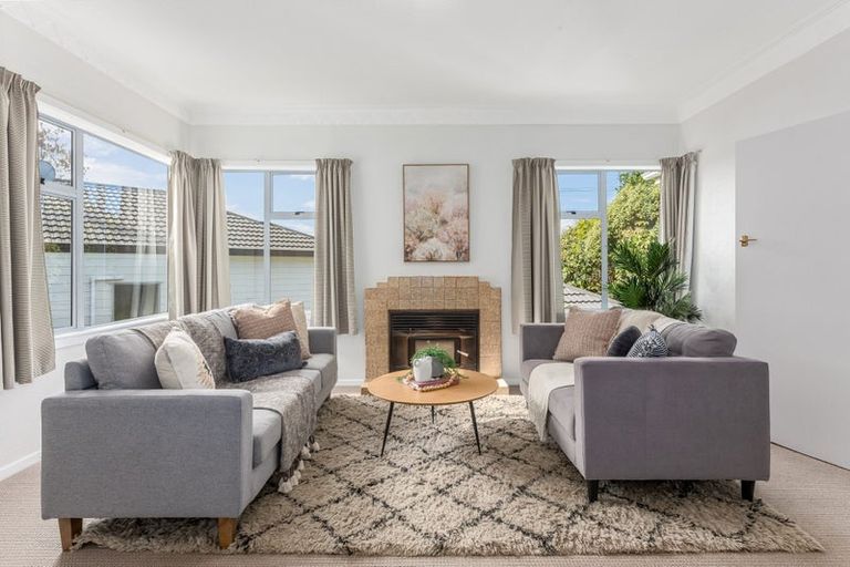 Photo of property in 2 Chester Road, Tawa, Wellington, 5028