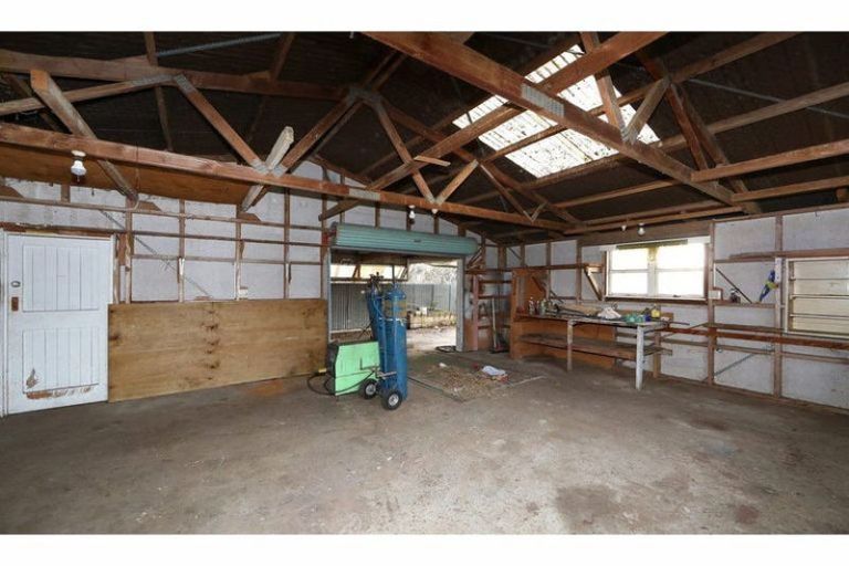 Photo of property in 16 Evenden Road, Tomoana, Hastings, 4120