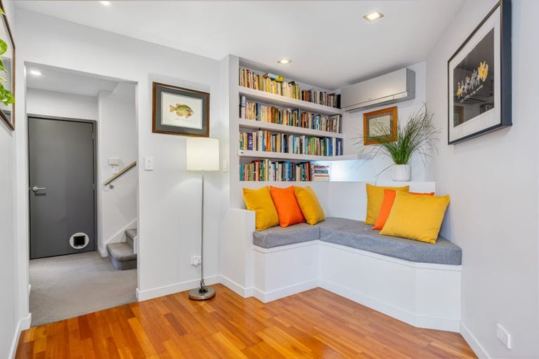 Photo of property in 86 Crestview Place, Browns Bay, Auckland, 0630