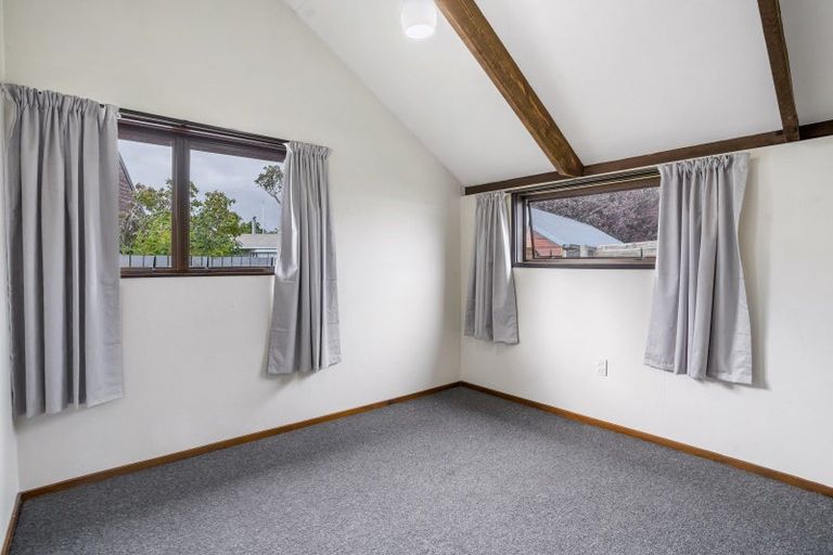 Photo of property in 17 Niddry Crescent, Winton, 9720