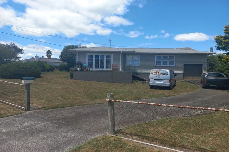 Photo of property in 2 Elliott Crescent, Owhata, Rotorua, 3010